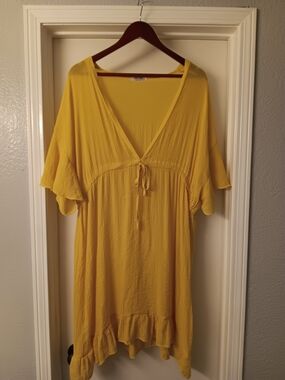 Lightweight Yellow V-Neck Tie-Front Swim Coverup